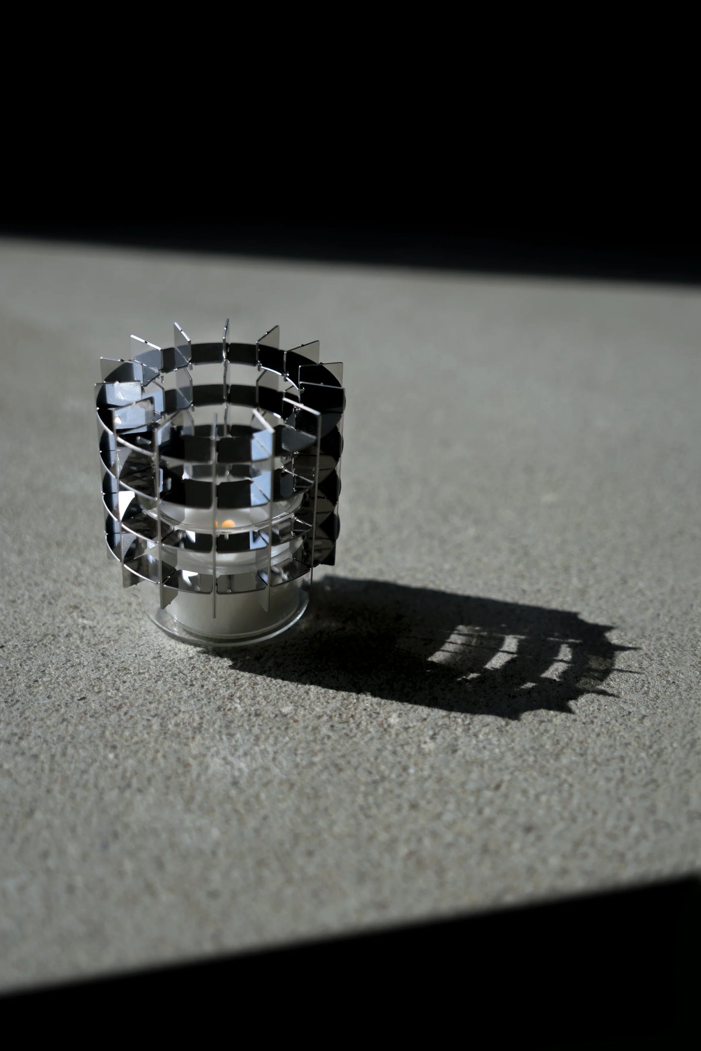 GRAVITY Teelichthalter