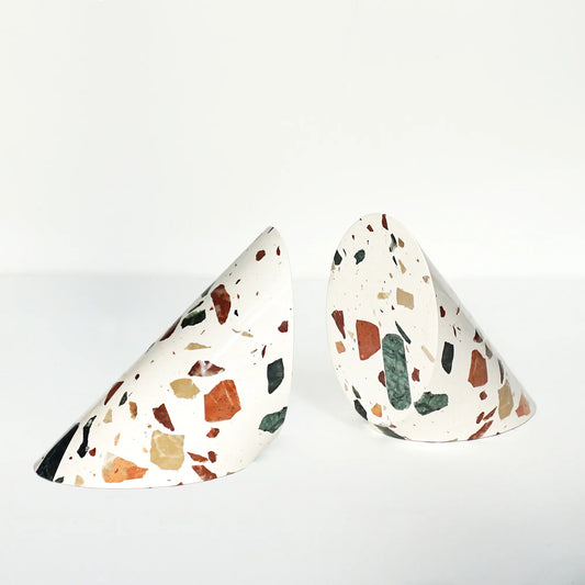 Buchstütze Terrazzo