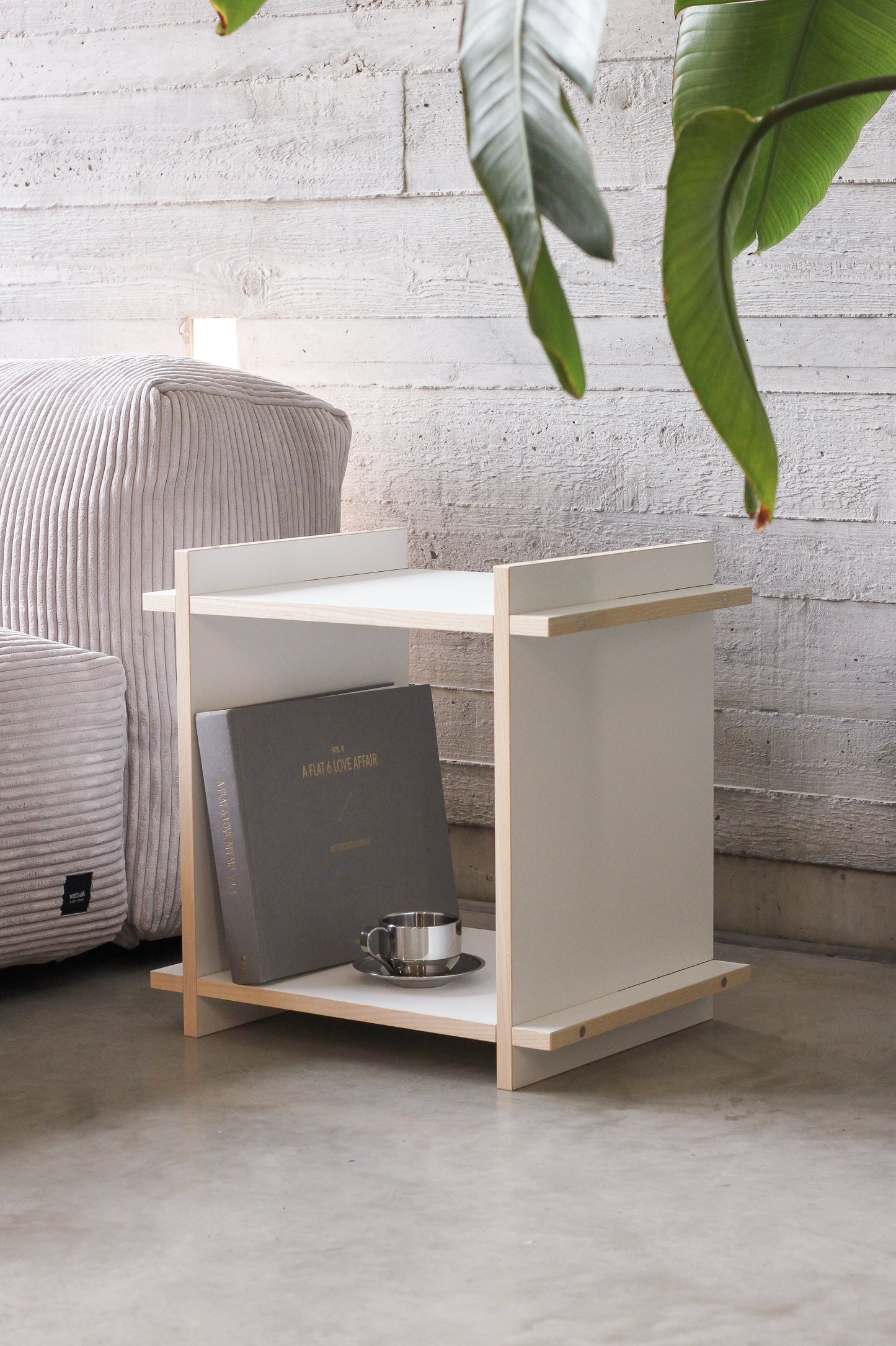 R1 Cube Regal